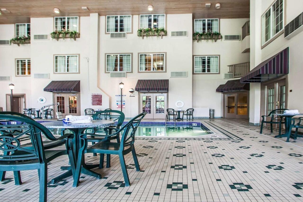 Comfort Suites Milwaukee Airport Oak Creek Extérieur photo