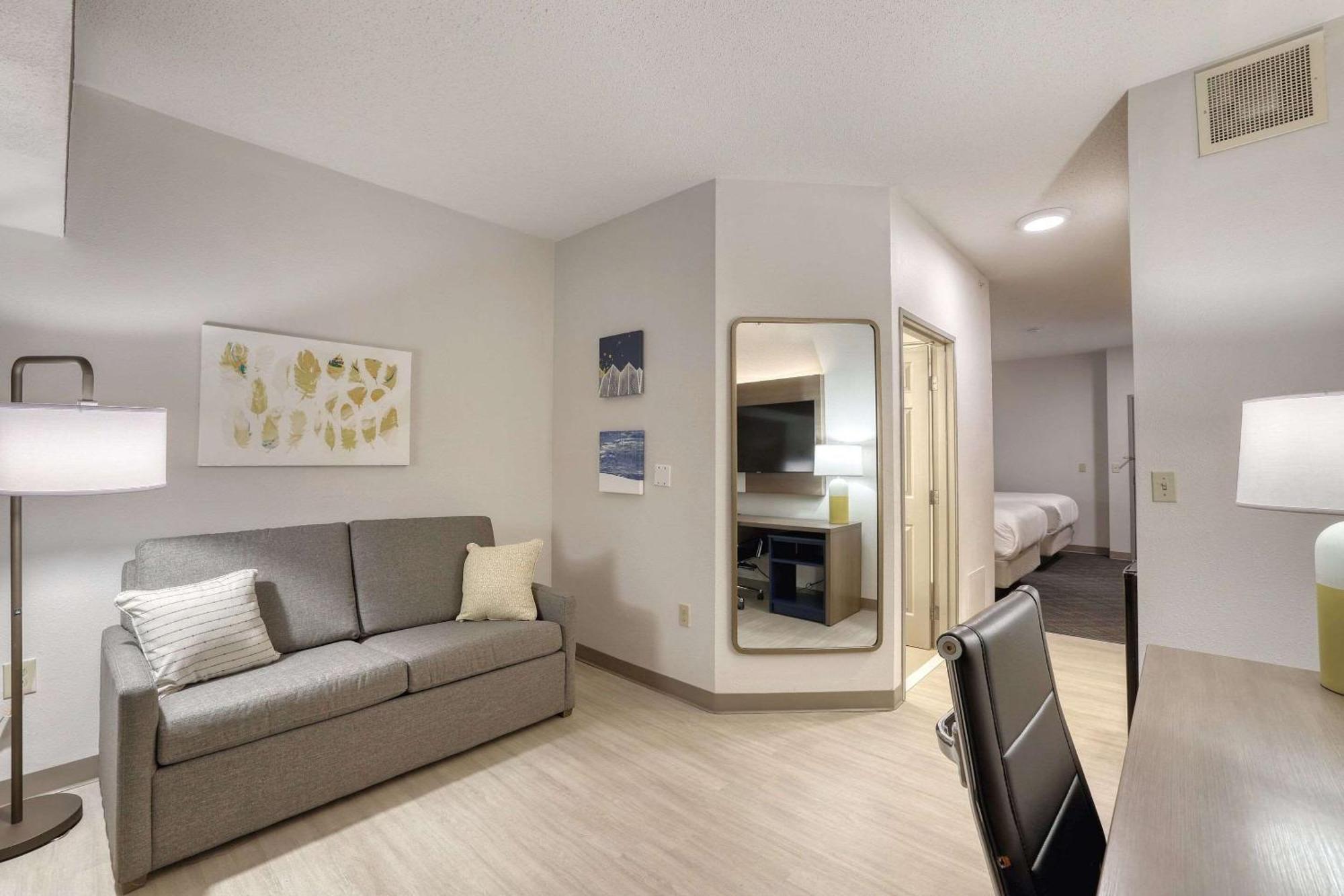 Comfort Suites Milwaukee Airport Oak Creek Extérieur photo