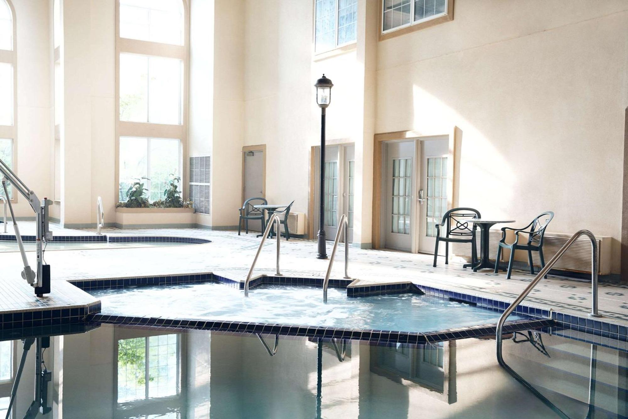 Comfort Suites Milwaukee Airport Oak Creek Extérieur photo